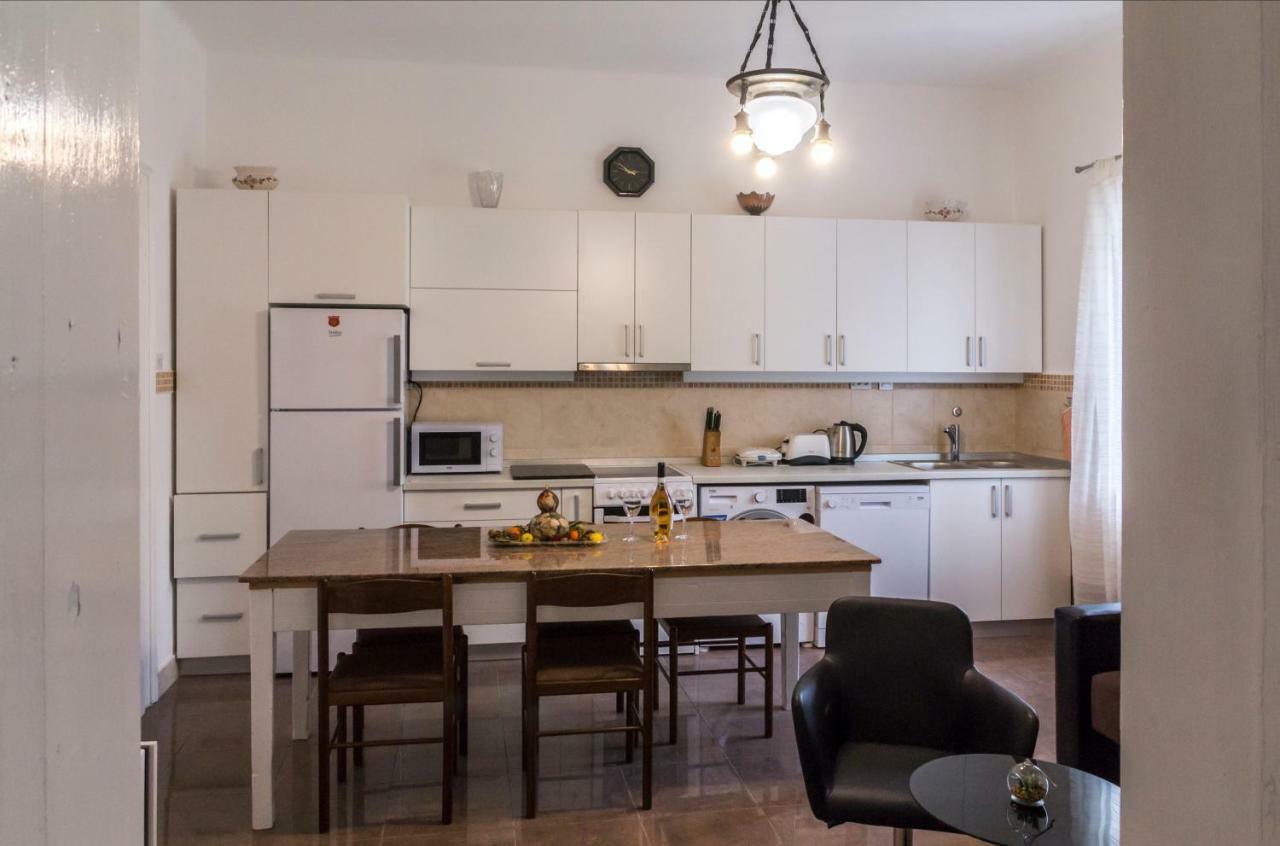 Apartman Natalia 蒂瓦特 外观 照片